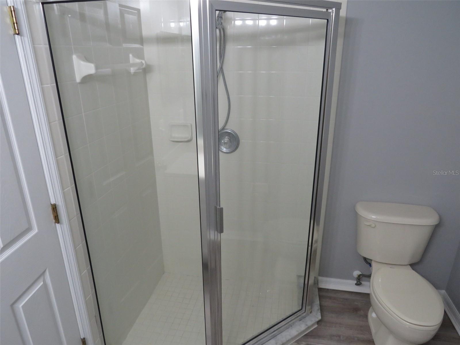 Image 20 of 41 For 16625 Palm Spring Drive