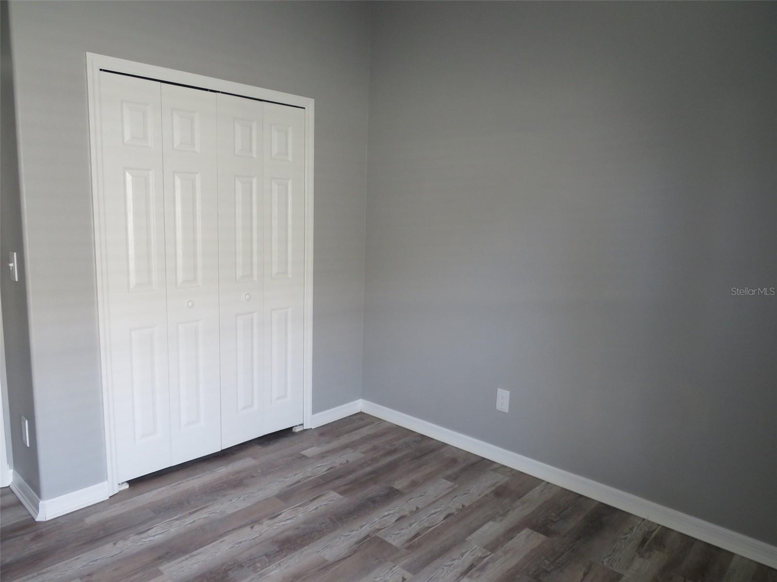 Image 24 of 41 For 16625 Palm Spring Drive