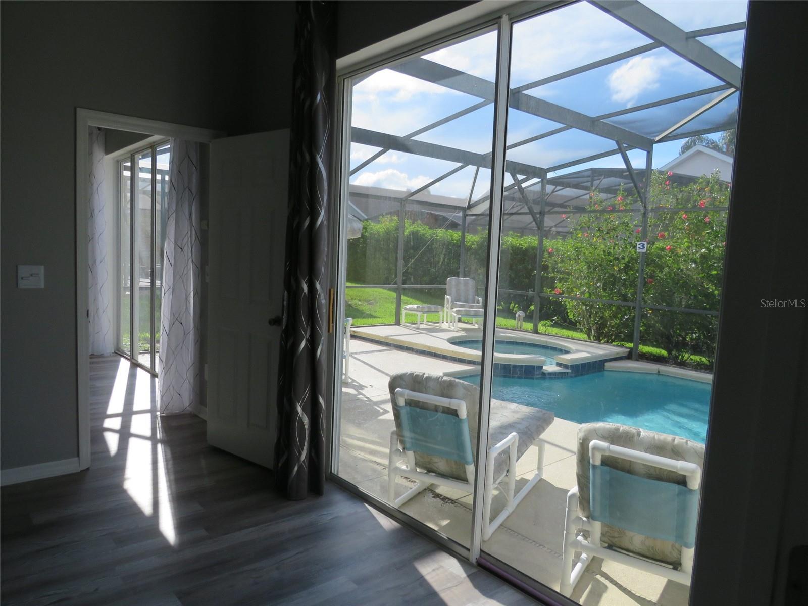 Image 34 of 41 For 16625 Palm Spring Drive