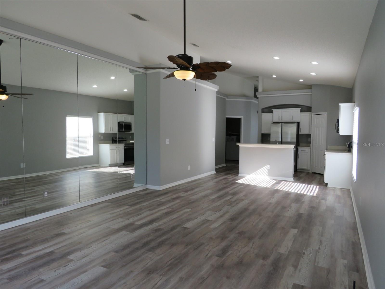 Image 5 of 41 For 16625 Palm Spring Drive