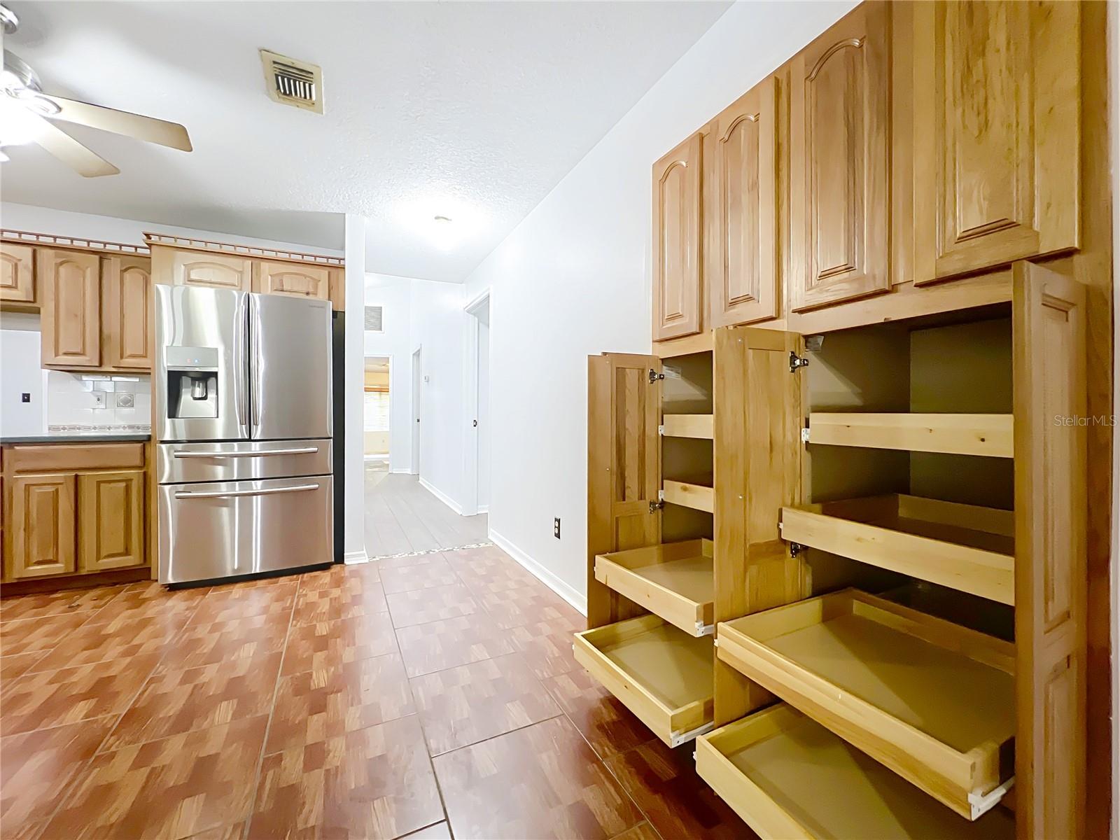 Image 15 of 35 For 1833 Crowley Circle