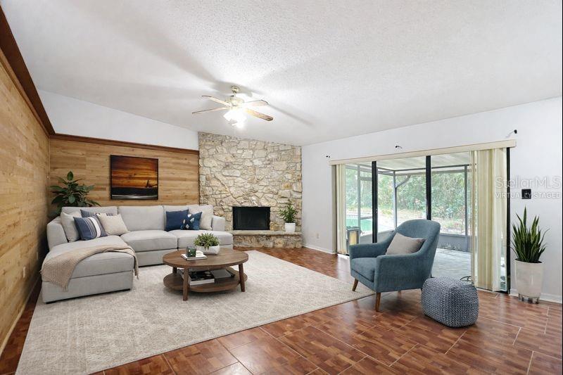 Image 16 of 35 For 1833 Crowley Circle