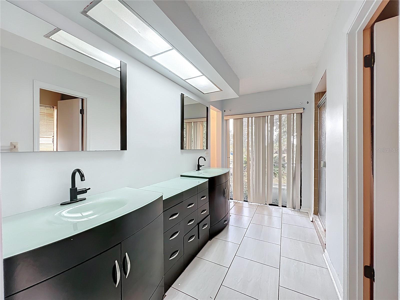 Image 20 of 35 For 1833 Crowley Circle