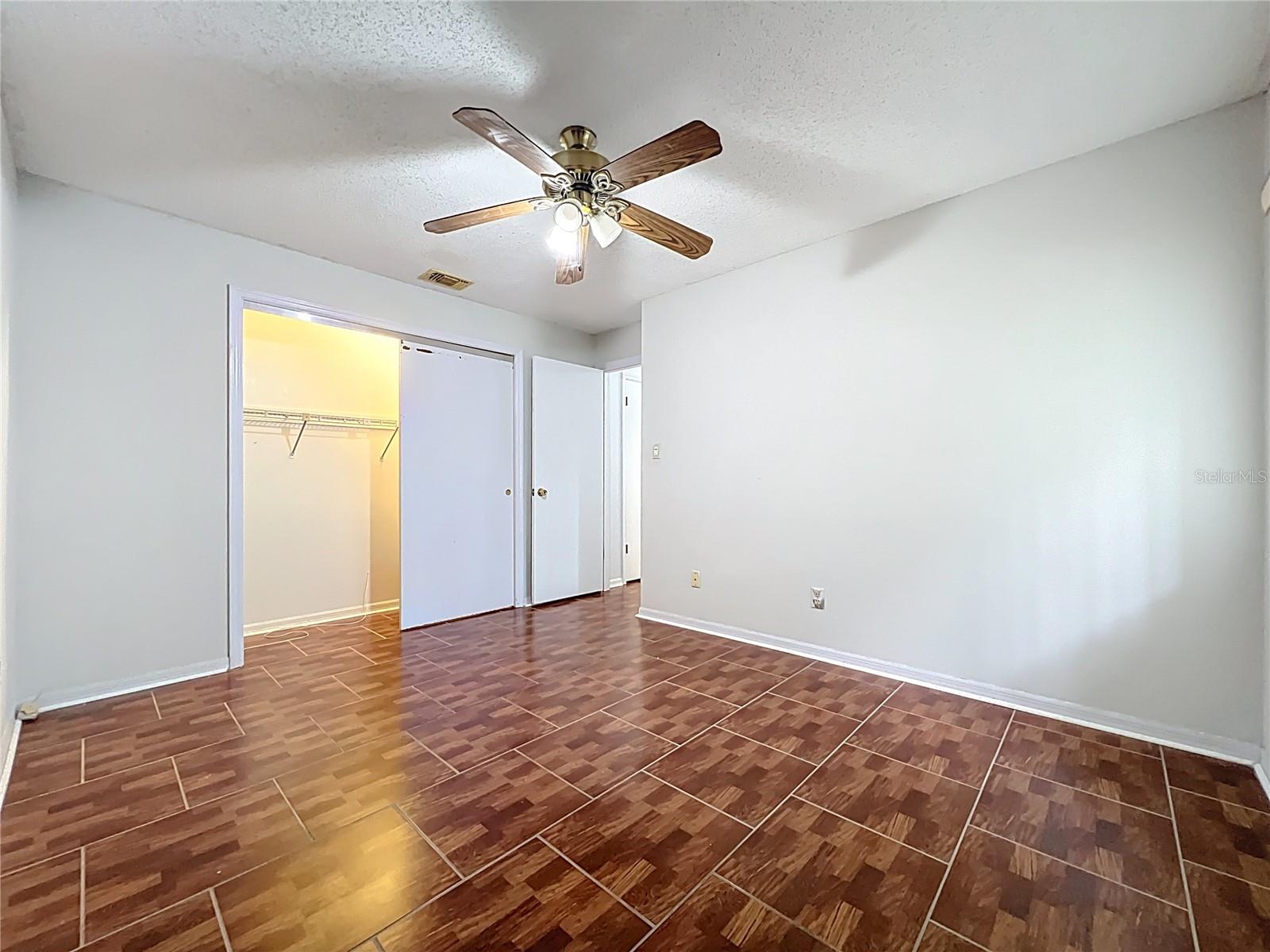 Image 27 of 35 For 1833 Crowley Circle