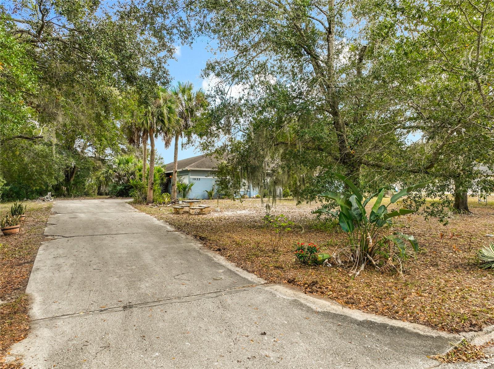 Image 4 of 35 For 1833 Crowley Circle