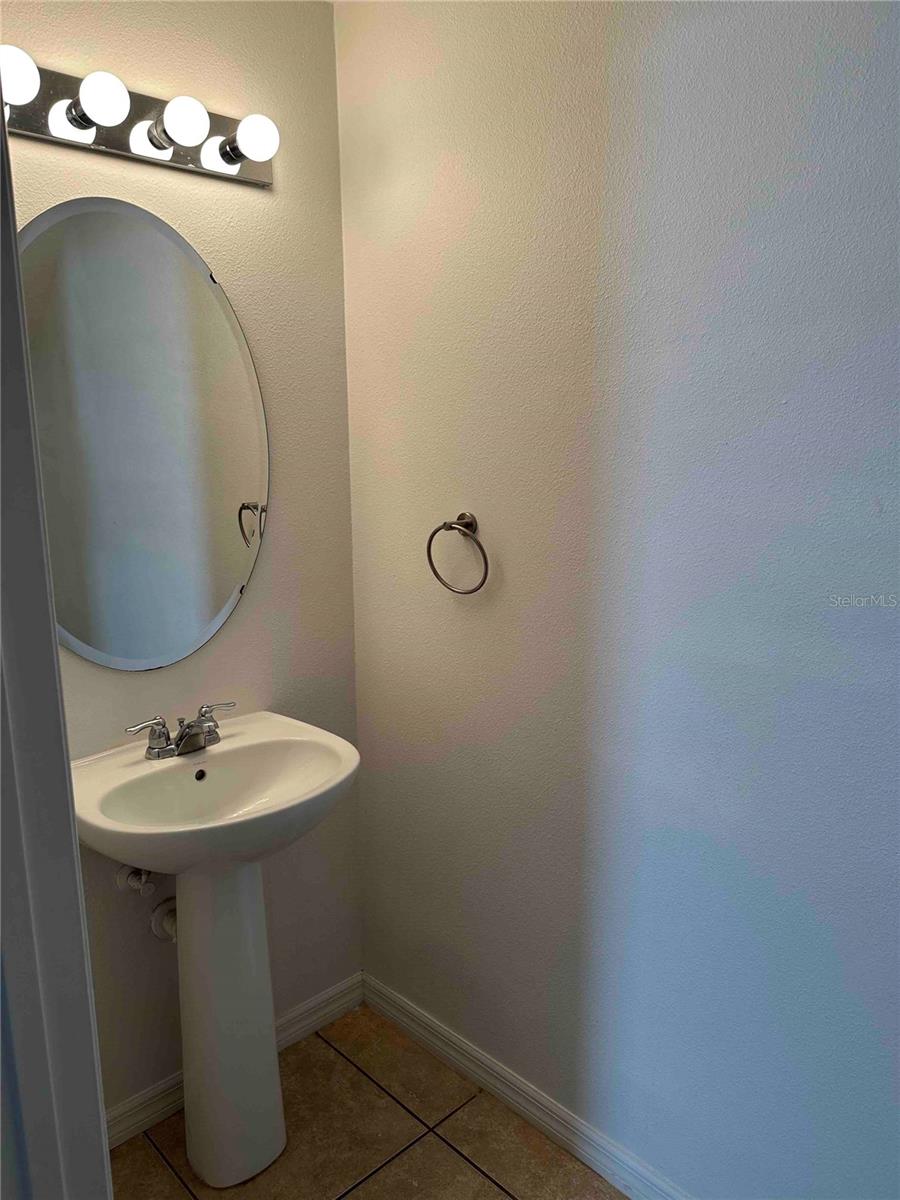 Image 5 of 13 For 2328 Chatham Place Drive