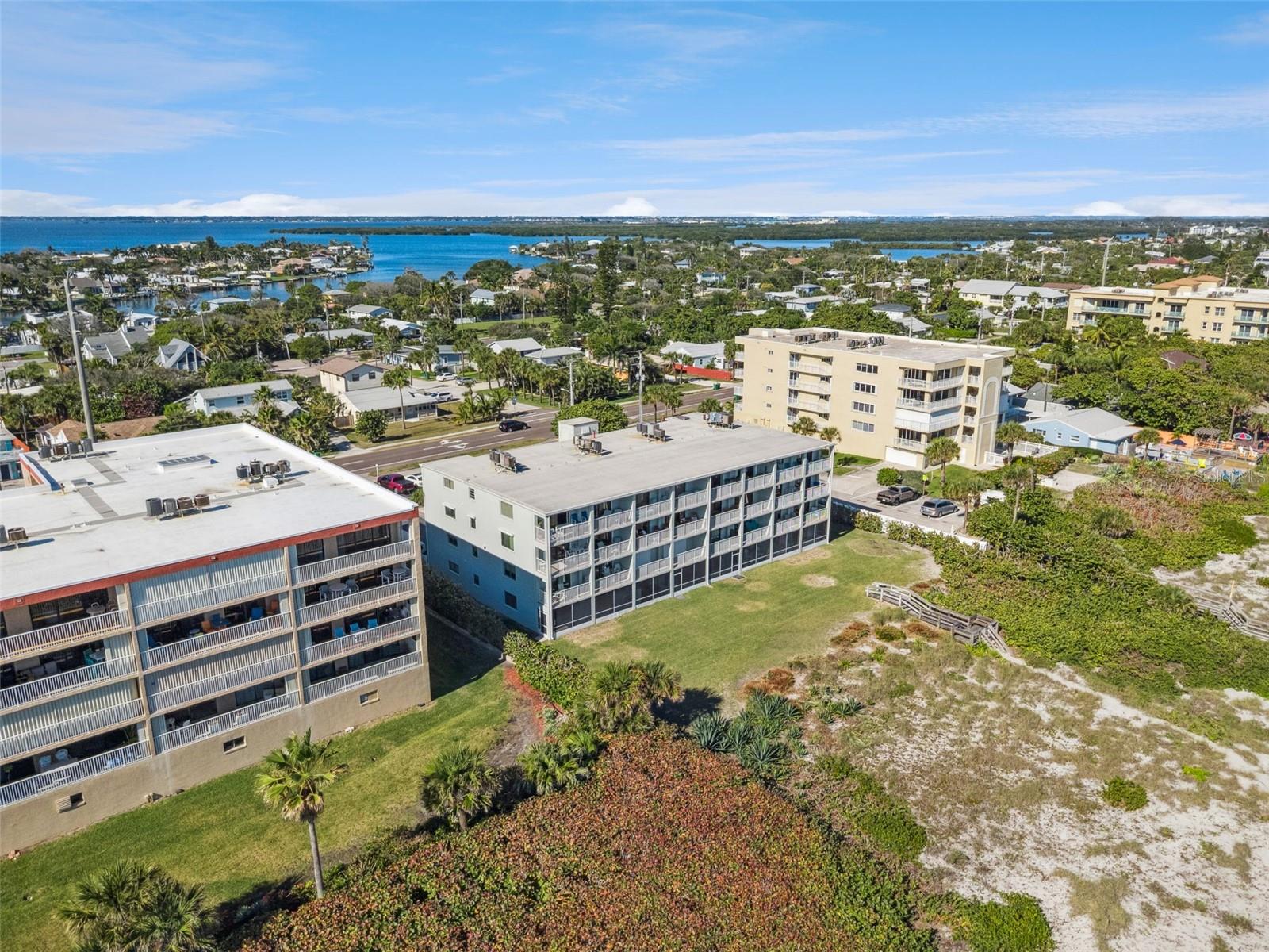 Image 33 of 43 For 1515 Atlantic Avenue 404