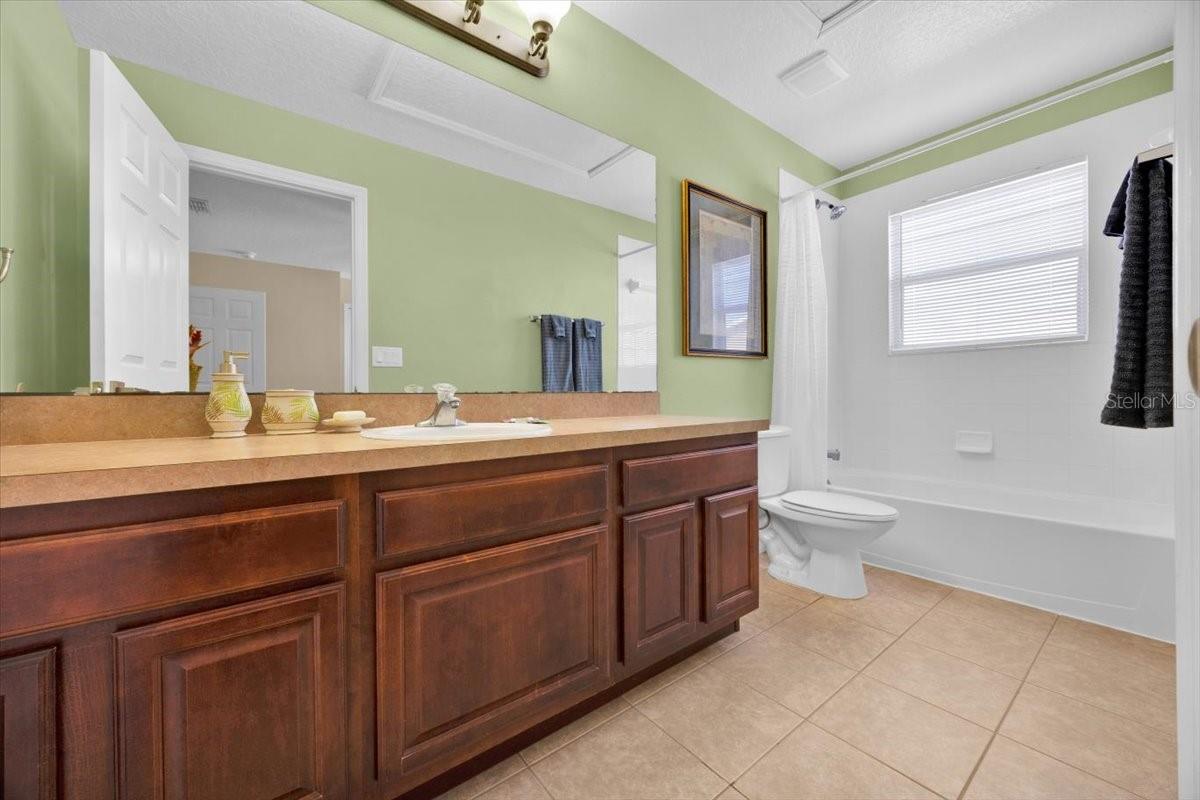 Image 25 of 37 For 8023 Acadia Estates Court