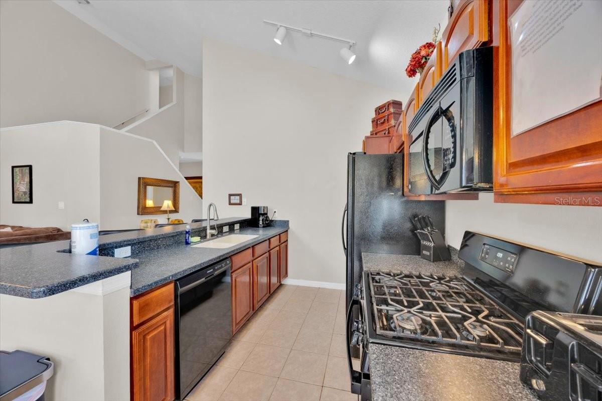 Image 9 of 37 For 8023 Acadia Estates Court