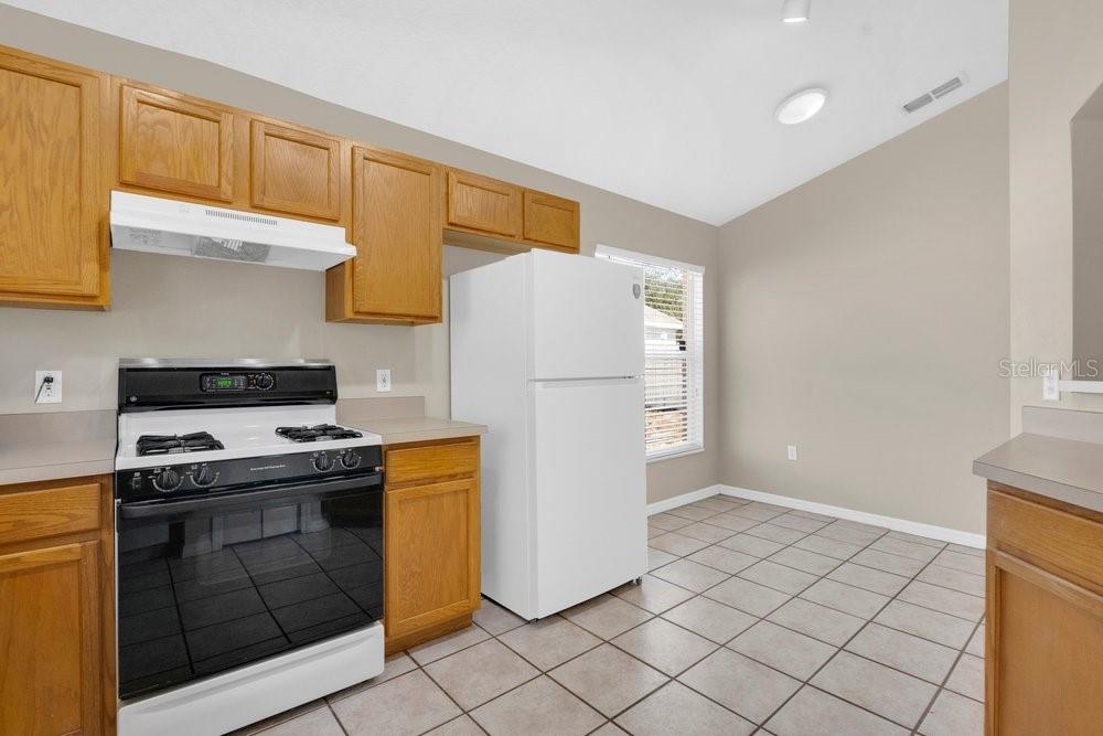 Image 11 of 36 For 348 Sir Phillips Drive