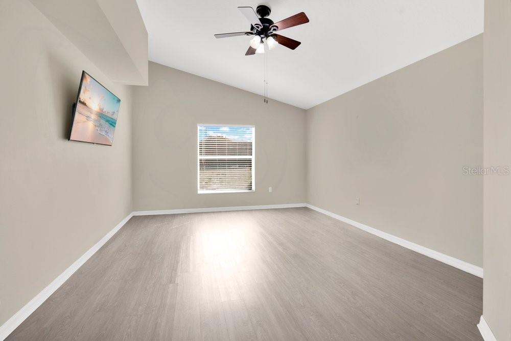 Image 13 of 36 For 348 Sir Phillips Drive