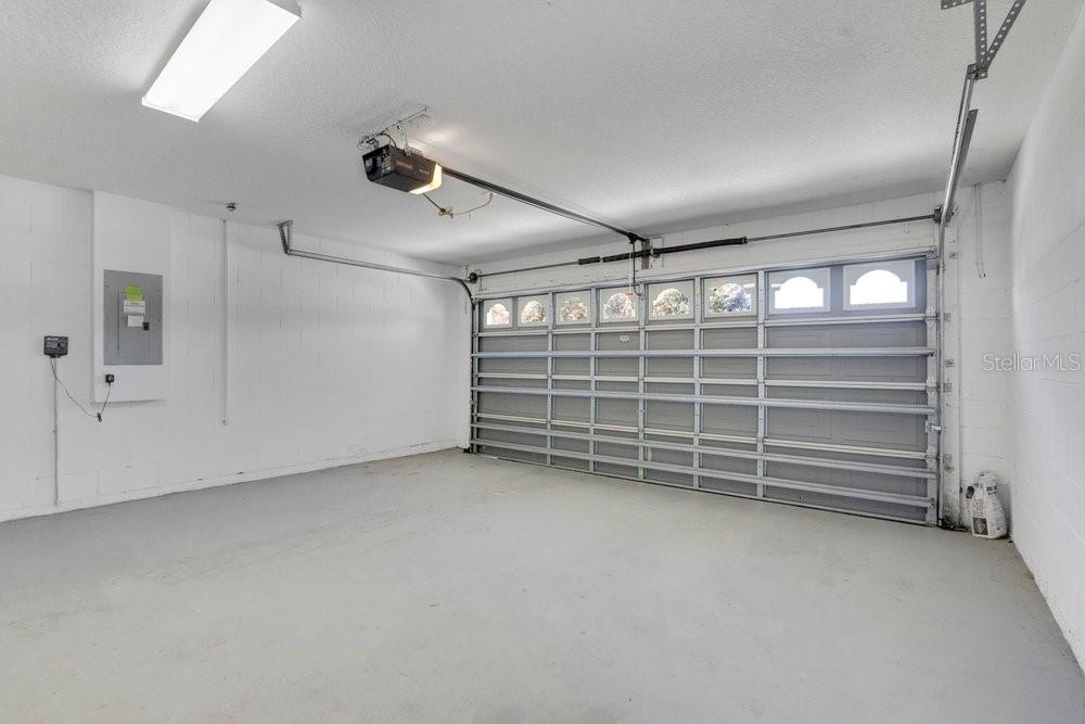 Image 25 of 36 For 348 Sir Phillips Drive