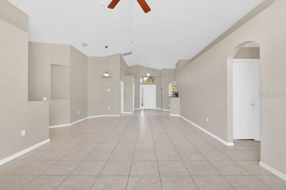 Image 9 of 36 For 348 Sir Phillips Drive