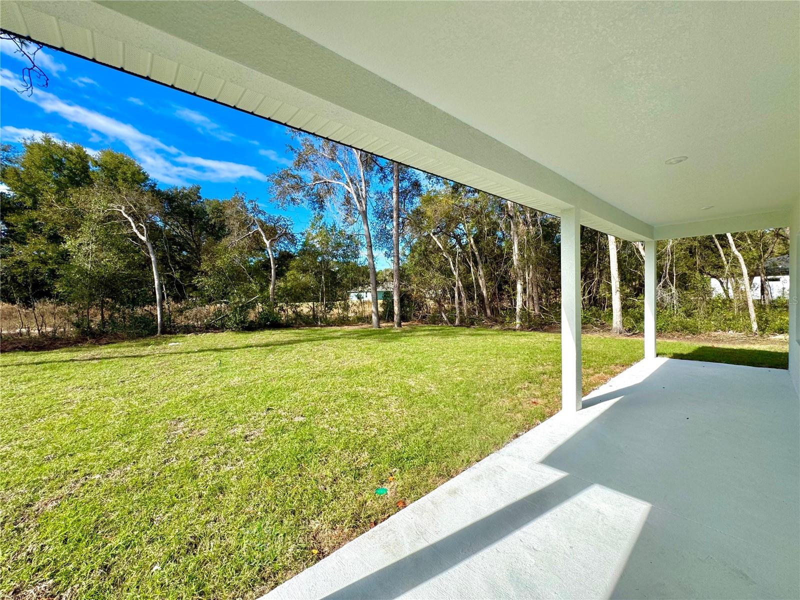 Listing photo id 9 for 9082 Cortlandt Drive