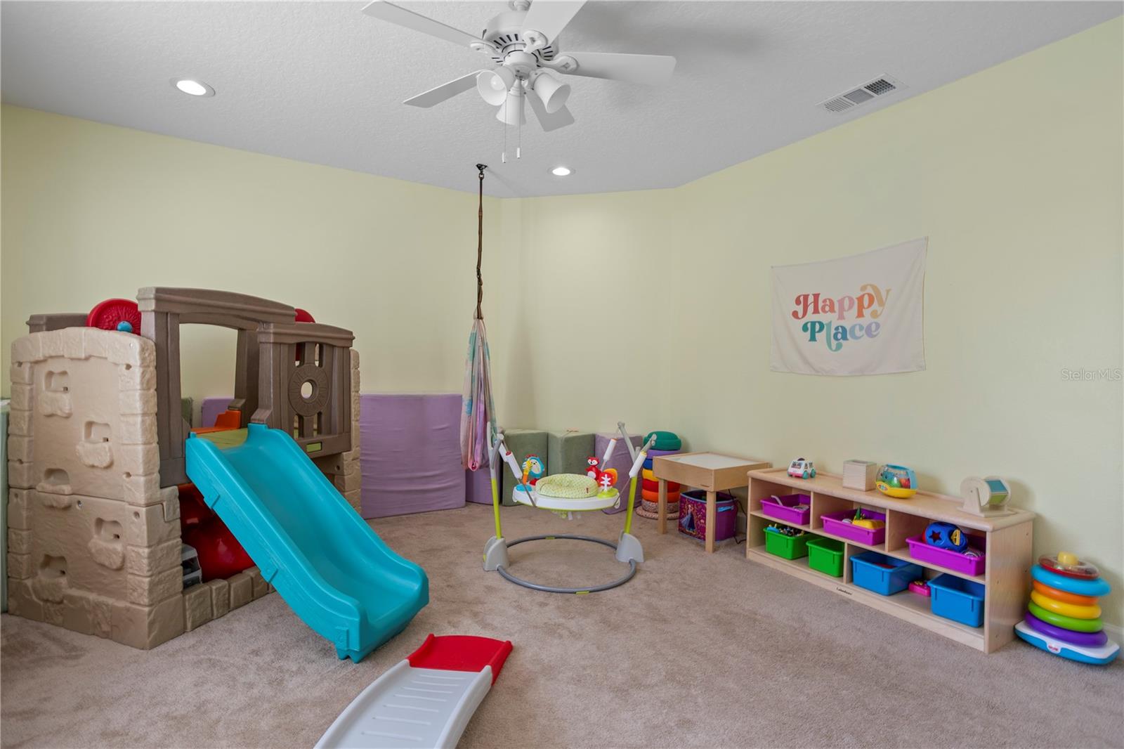 Image 15 of 30 For 2267 Foliage Oak Terrace