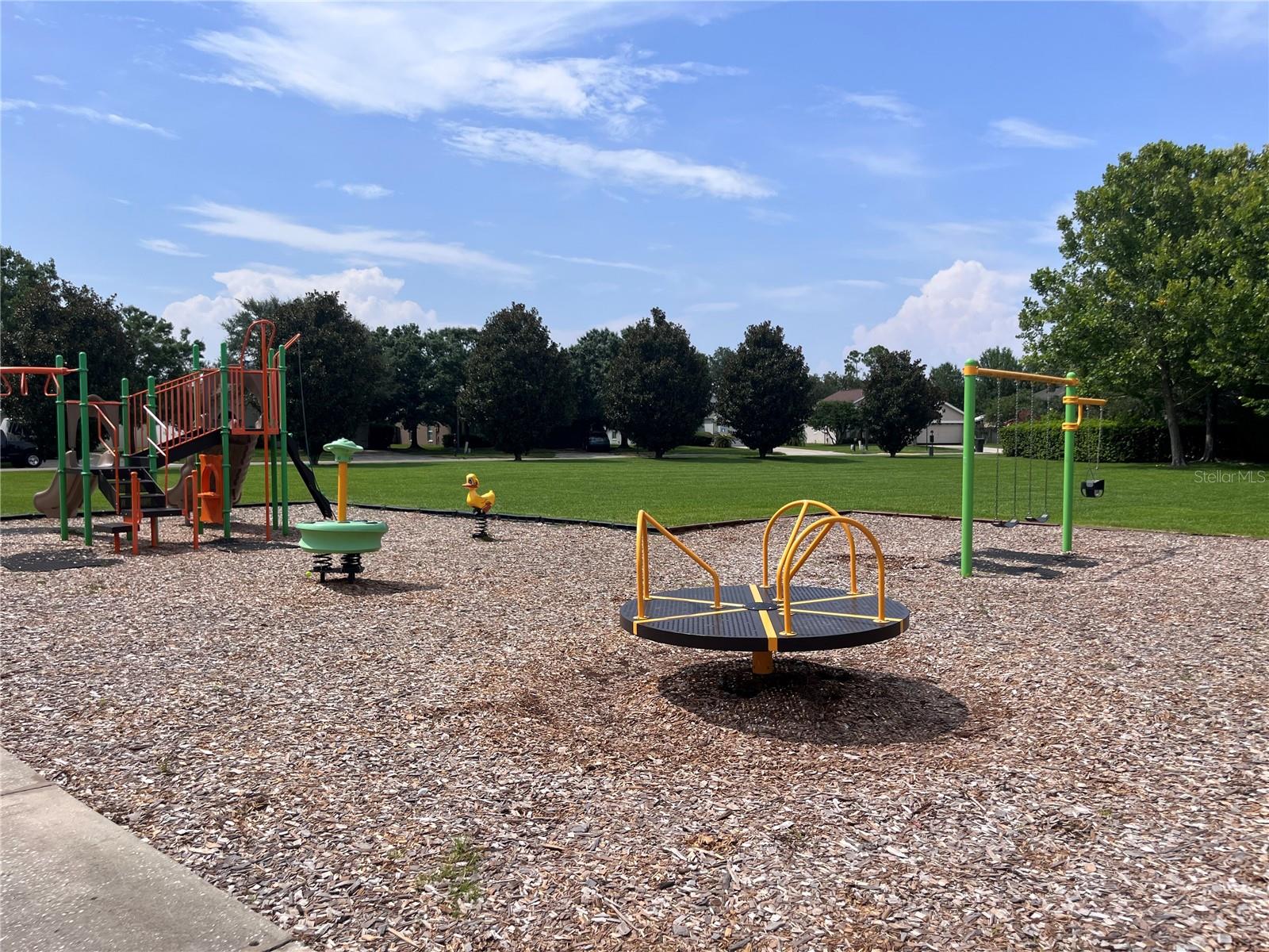 Image 23 of 49 For 488 Winding Hollow Avenue