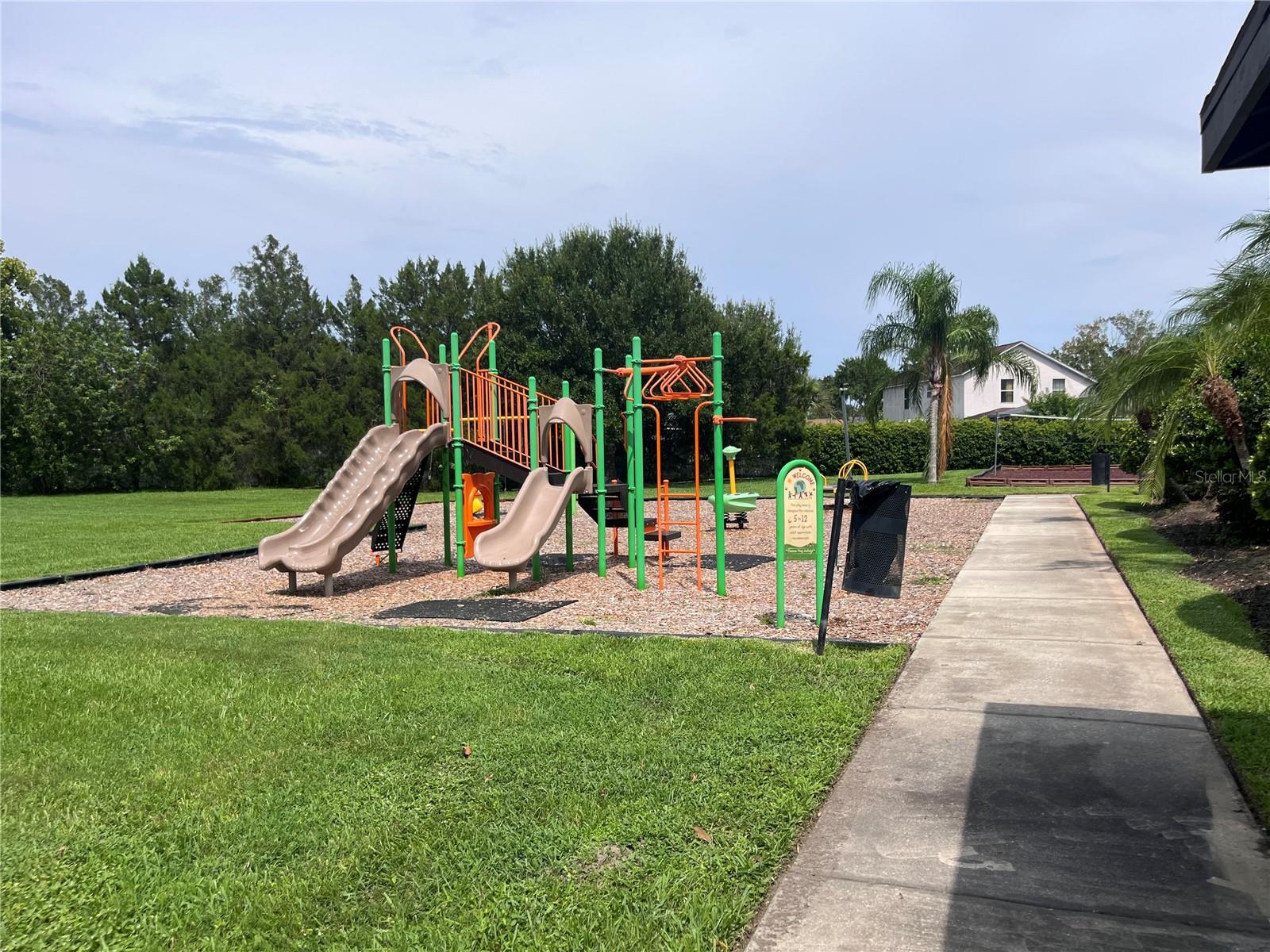 Image 24 of 49 For 488 Winding Hollow Avenue