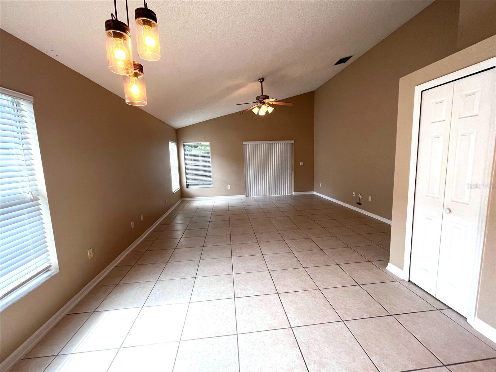 Image 33 of 49 For 488 Winding Hollow Avenue