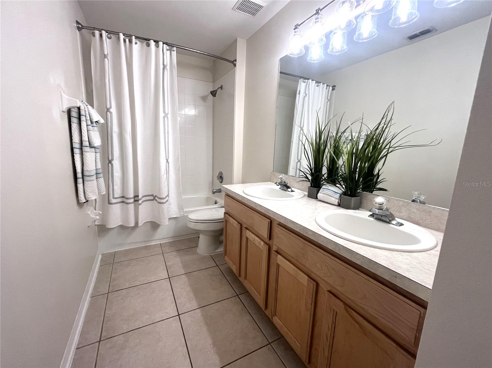 Image 34 of 49 For 488 Winding Hollow Avenue