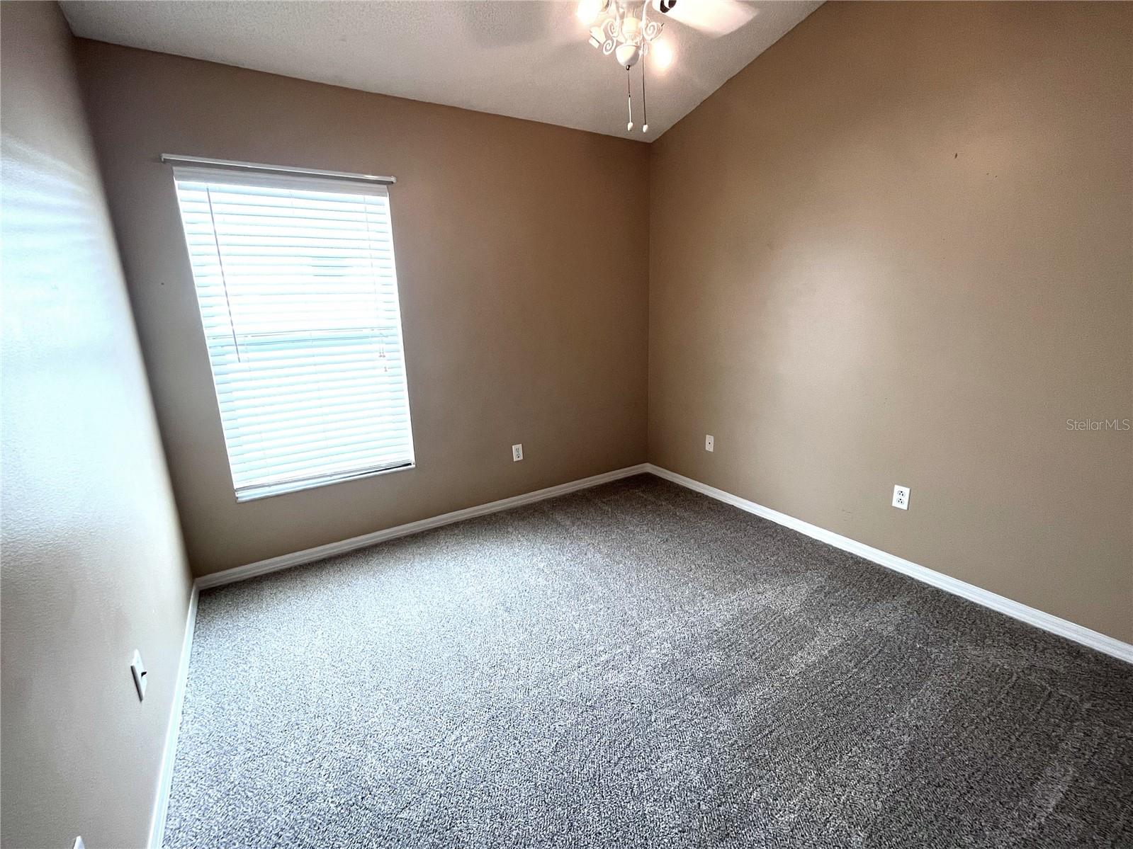 Image 40 of 49 For 488 Winding Hollow Avenue