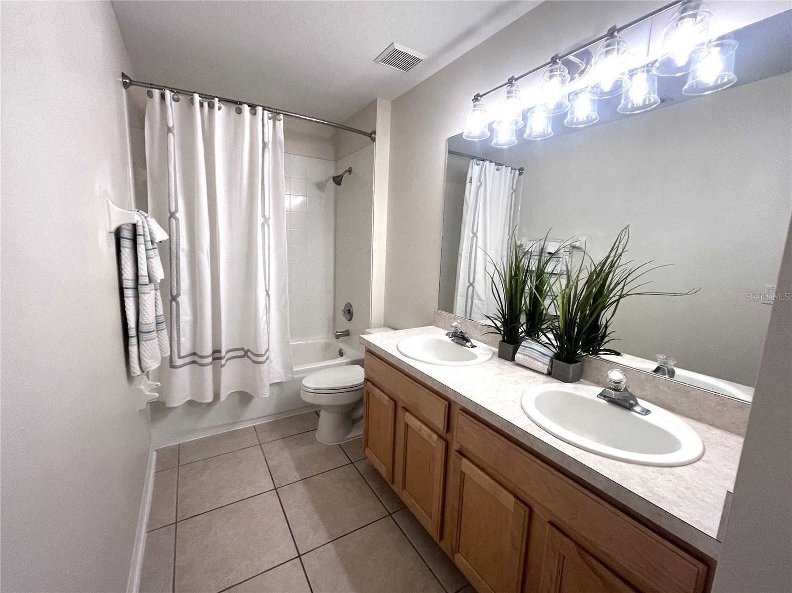 Image 41 of 49 For 488 Winding Hollow Avenue