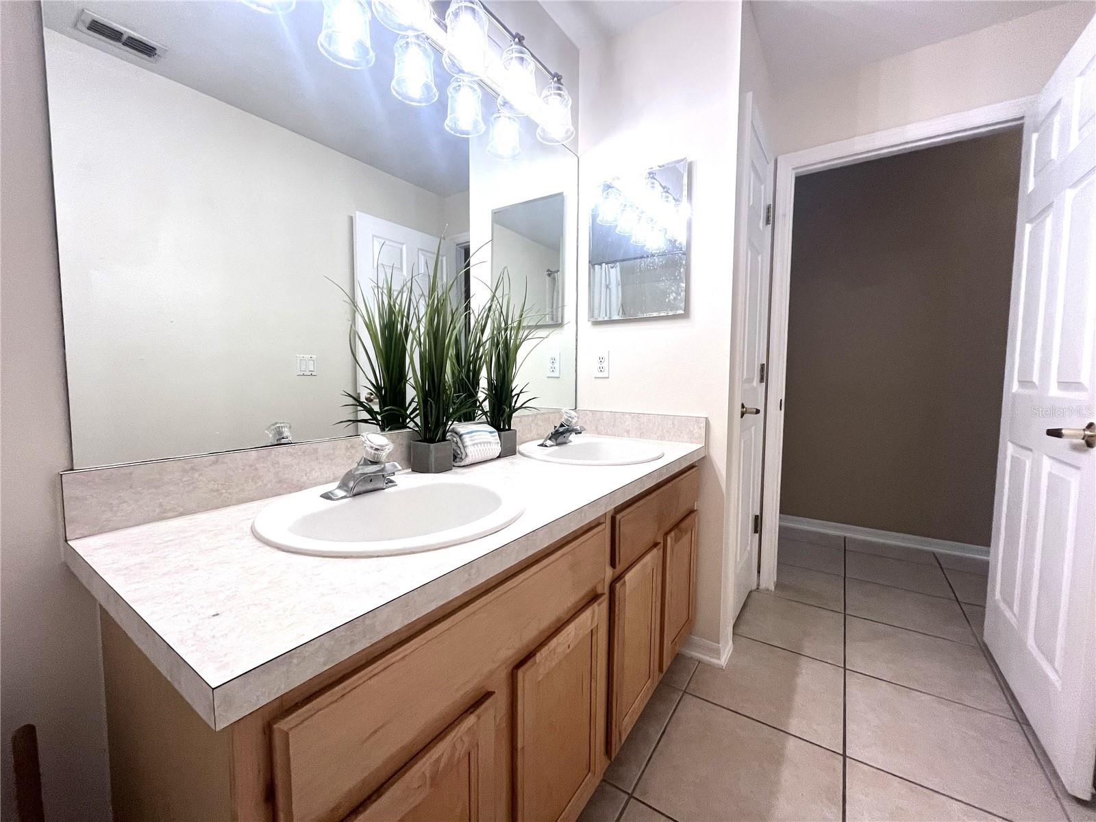 Image 42 of 49 For 488 Winding Hollow Avenue