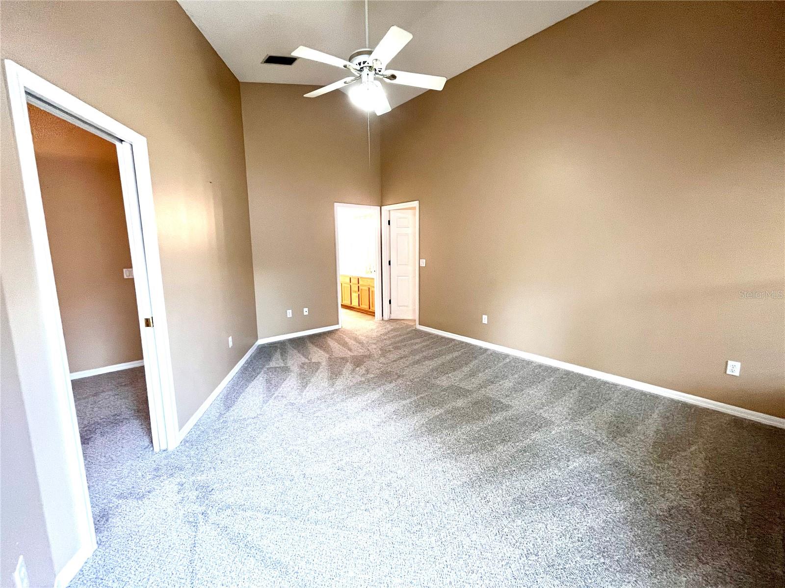 Image 6 of 49 For 488 Winding Hollow Avenue