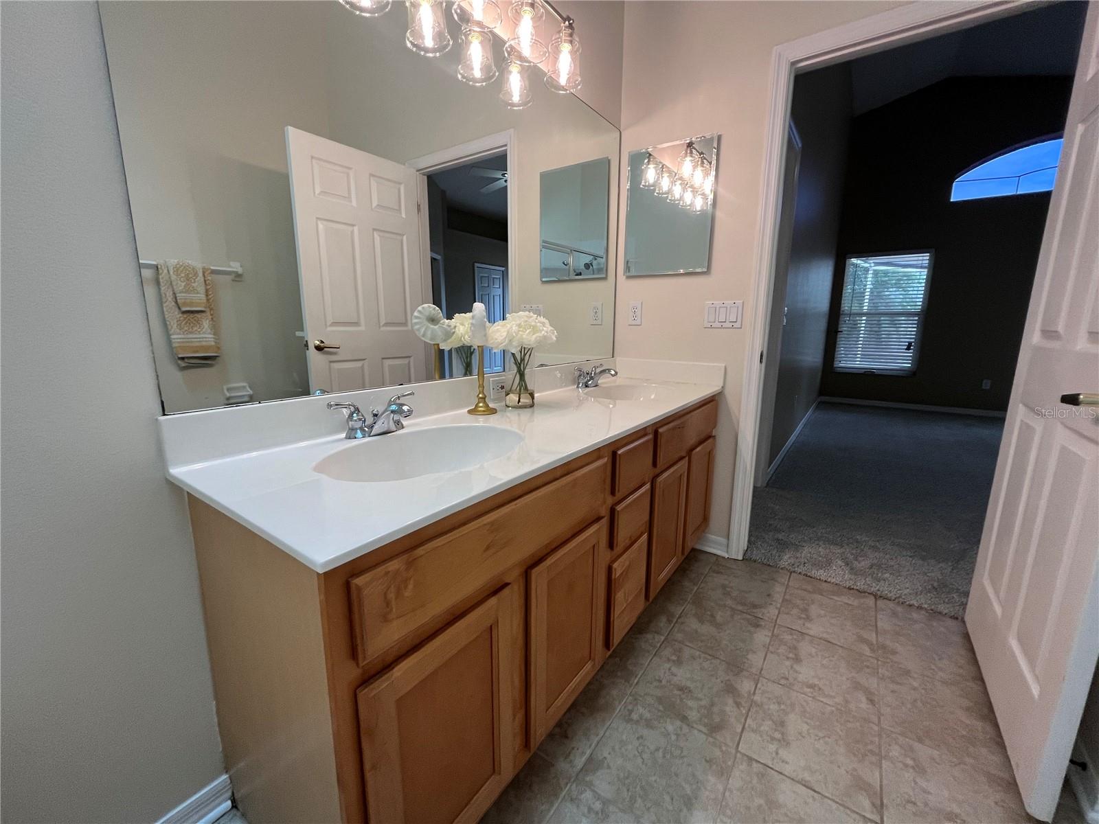 Image 8 of 49 For 488 Winding Hollow Avenue