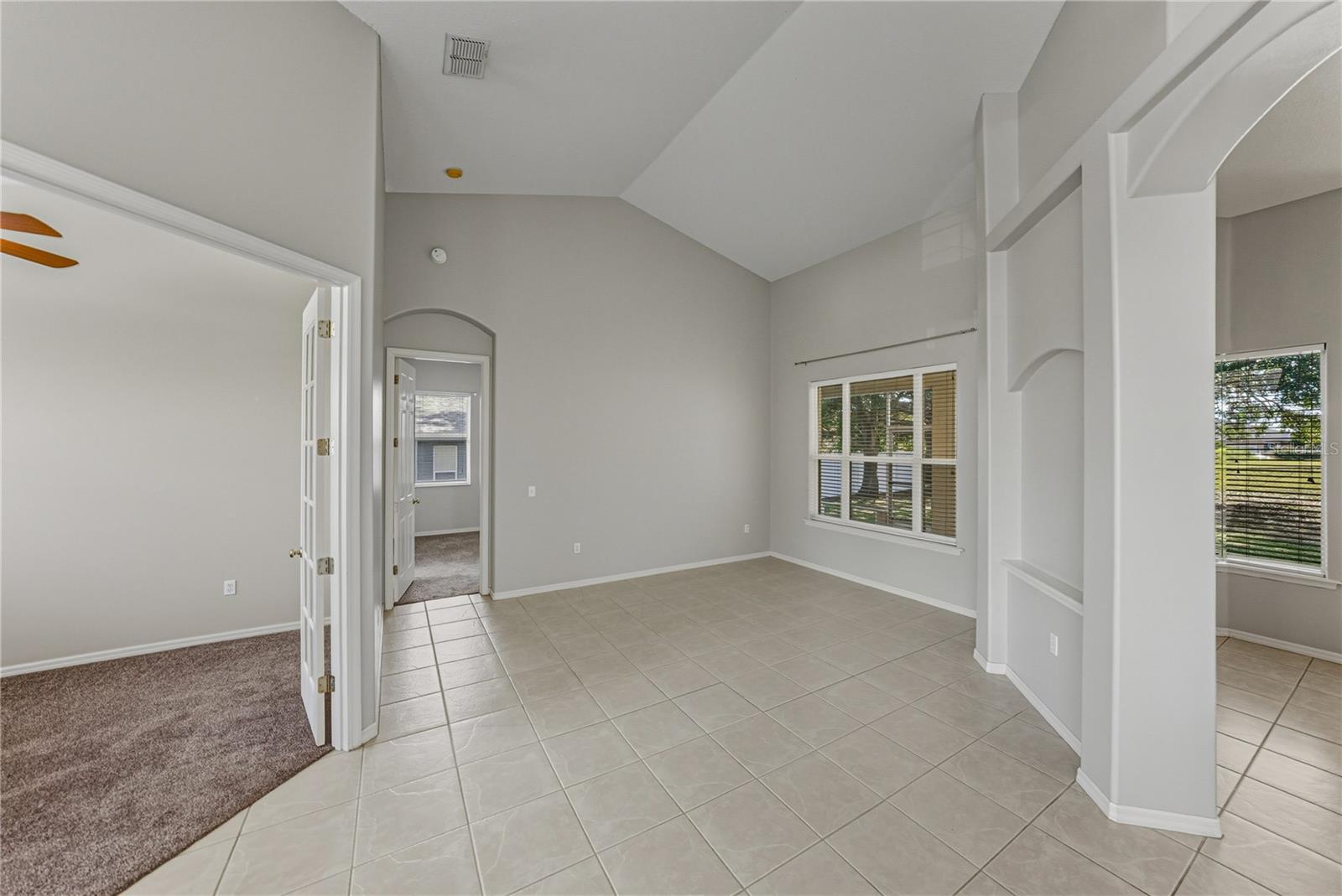 Image 18 of 51 For 5766 High Ridge Loop