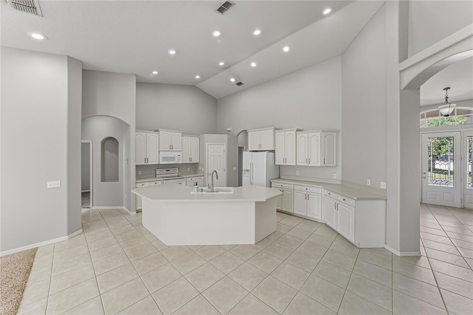 Image 20 of 51 For 5766 High Ridge Loop