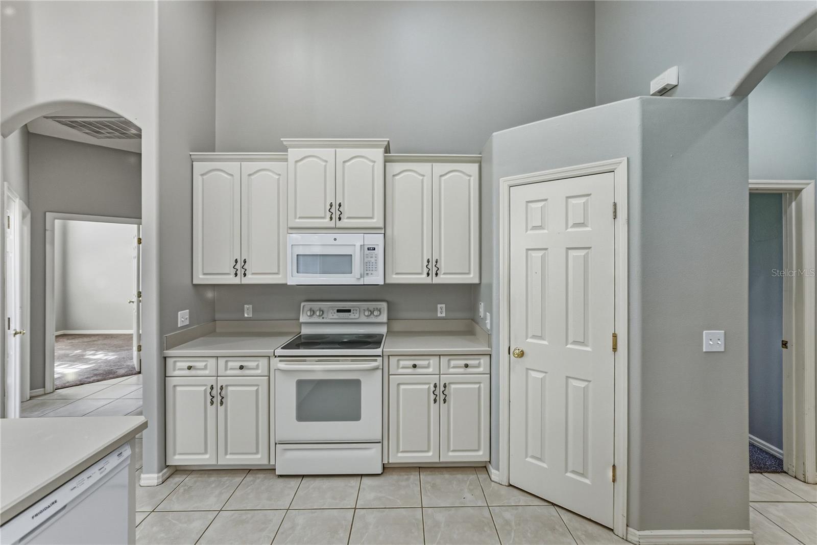 Image 25 of 51 For 5766 High Ridge Loop