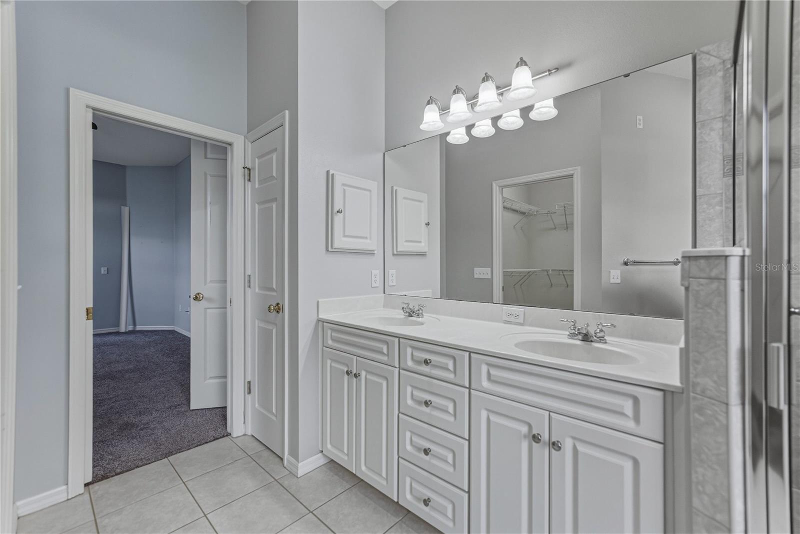 Image 36 of 51 For 5766 High Ridge Loop