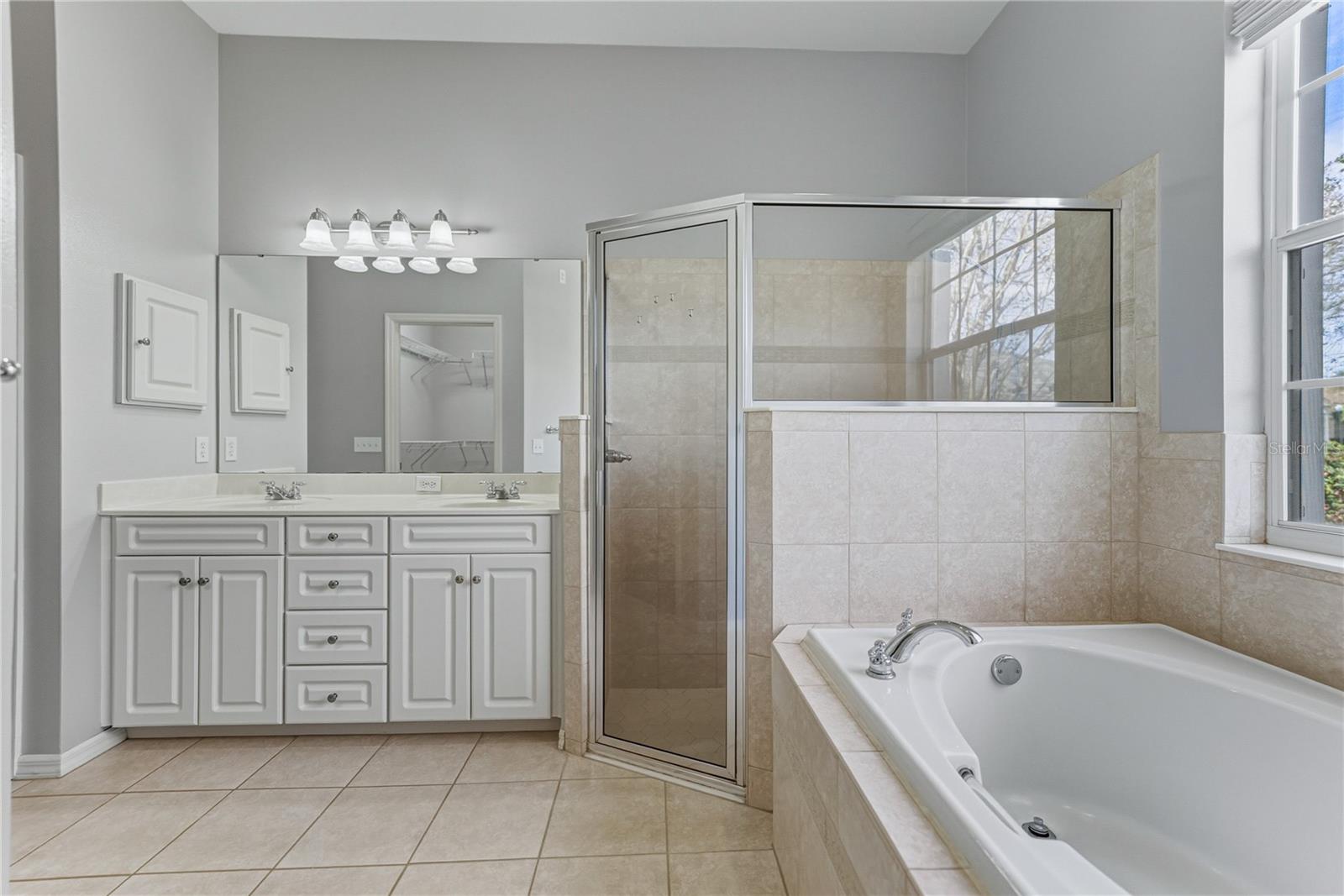 Image 39 of 51 For 5766 High Ridge Loop