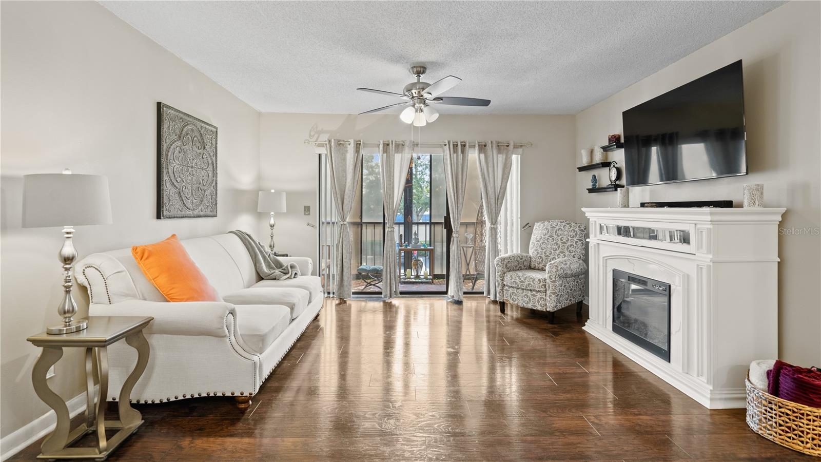 Image 22 of 38 For 8203 Sun Spring Circle 12