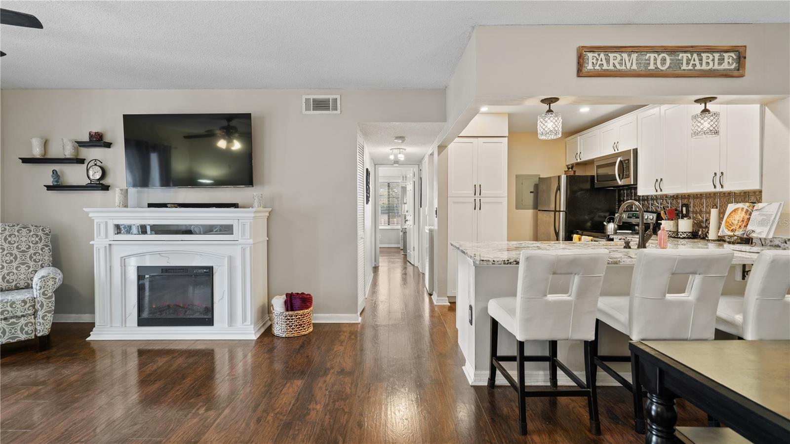 Image 4 of 38 For 8203 Sun Spring Circle 12