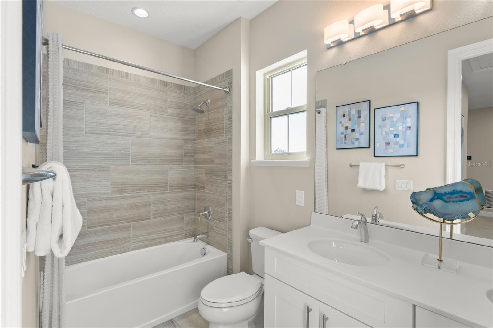 Image 31 of 55 For 15594 Shorebird Lane