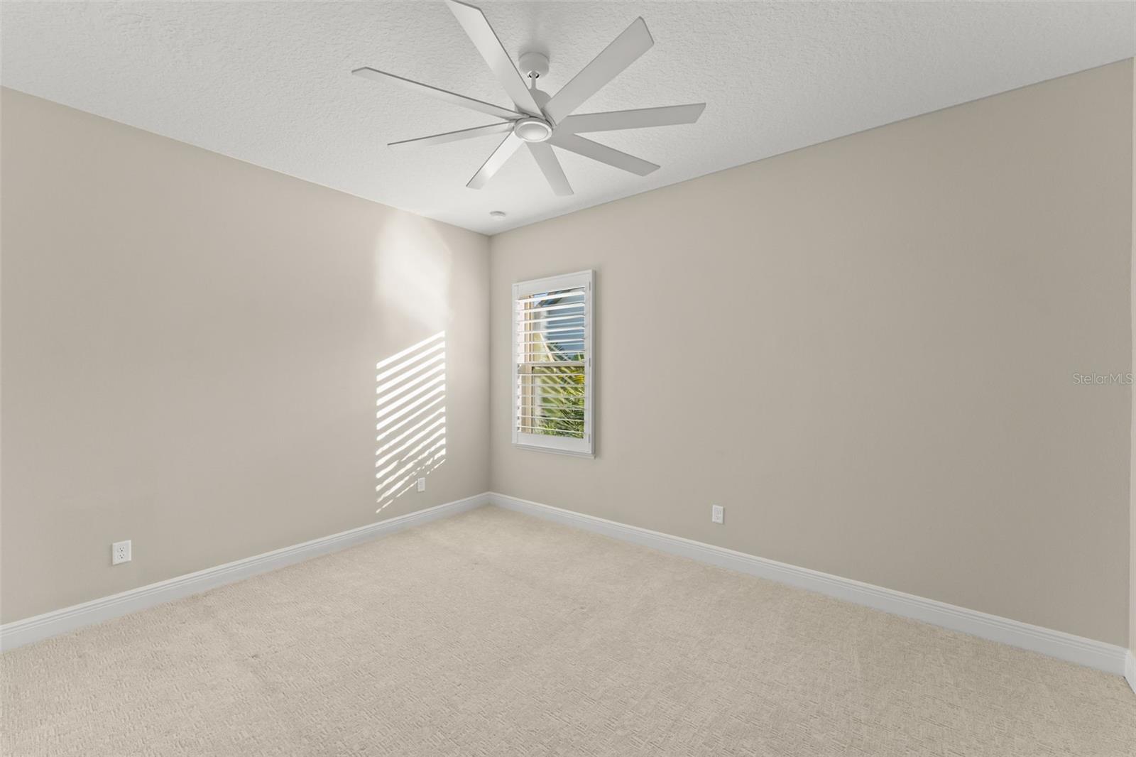 Image 34 of 55 For 15594 Shorebird Lane