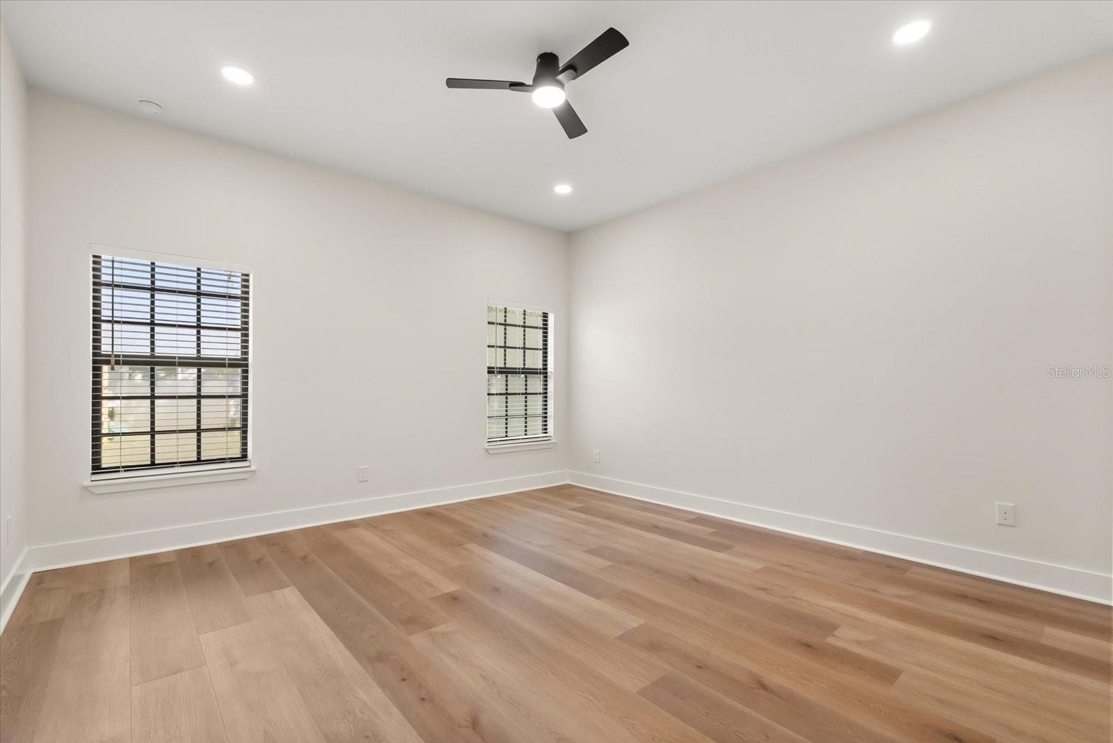 Image 15 of 33 For 24 Plantation Road