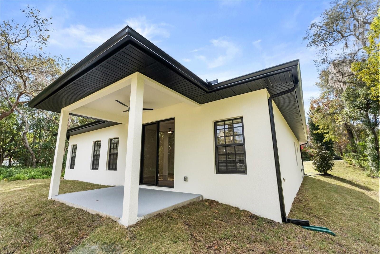 Image 28 of 33 For 24 Plantation Road