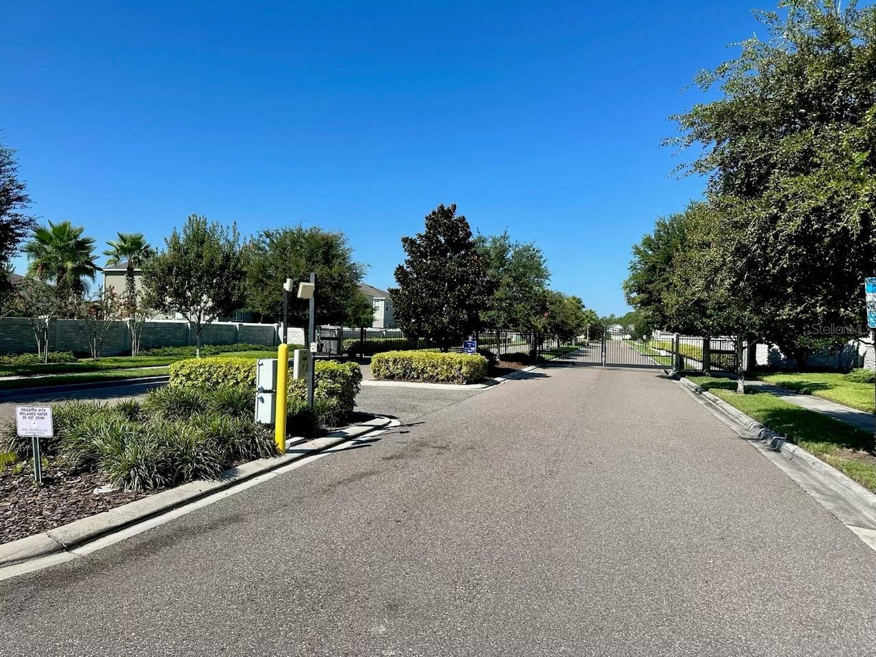 Image 7 of 7 For 3876 Crawley Down Loop