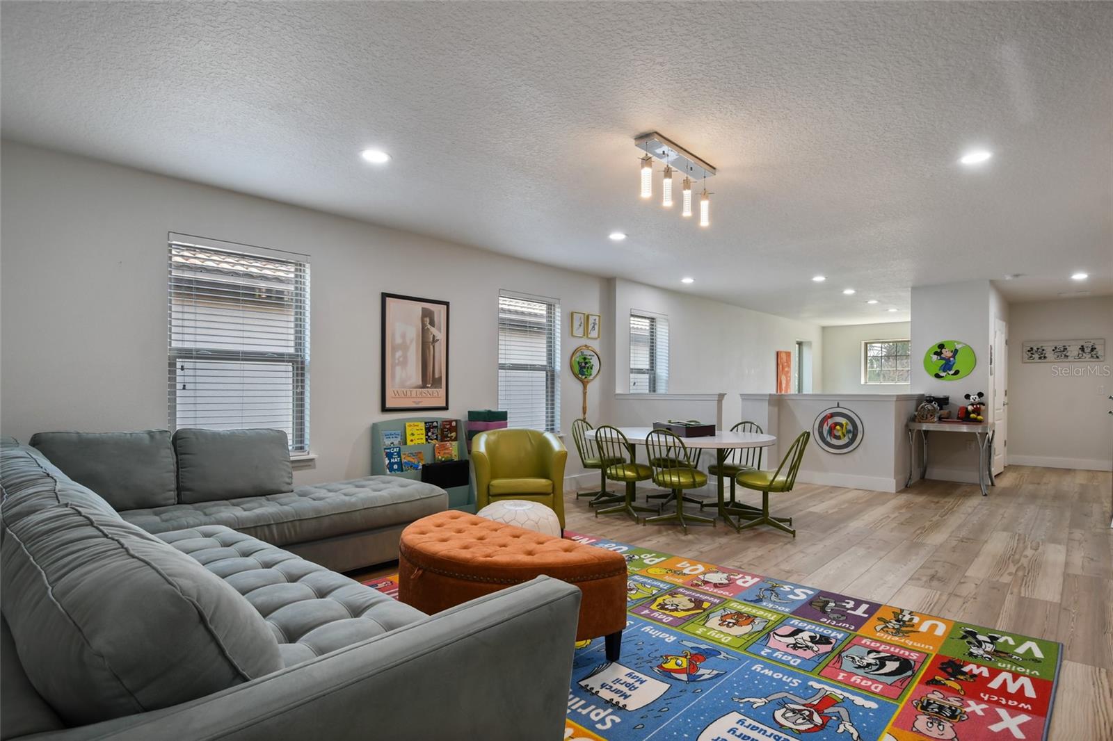 Image 22 of 66 For 8869 Rhodes Street