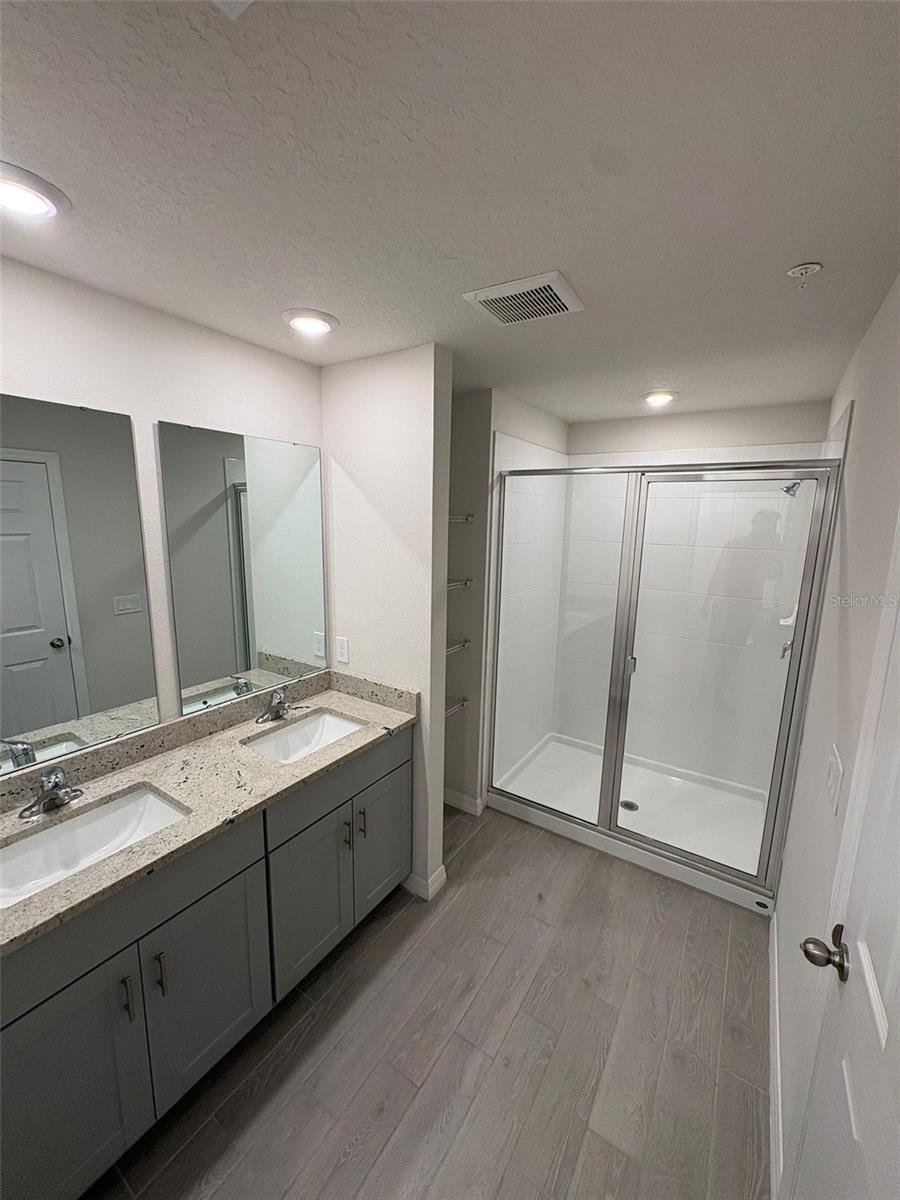 Image 15 of 16 For 2065 Milkweed Street