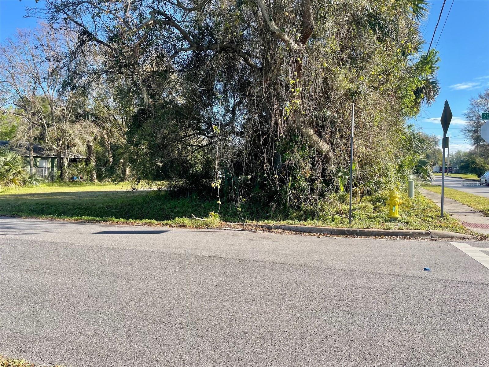 Image 2 of 3 For E 20th Street