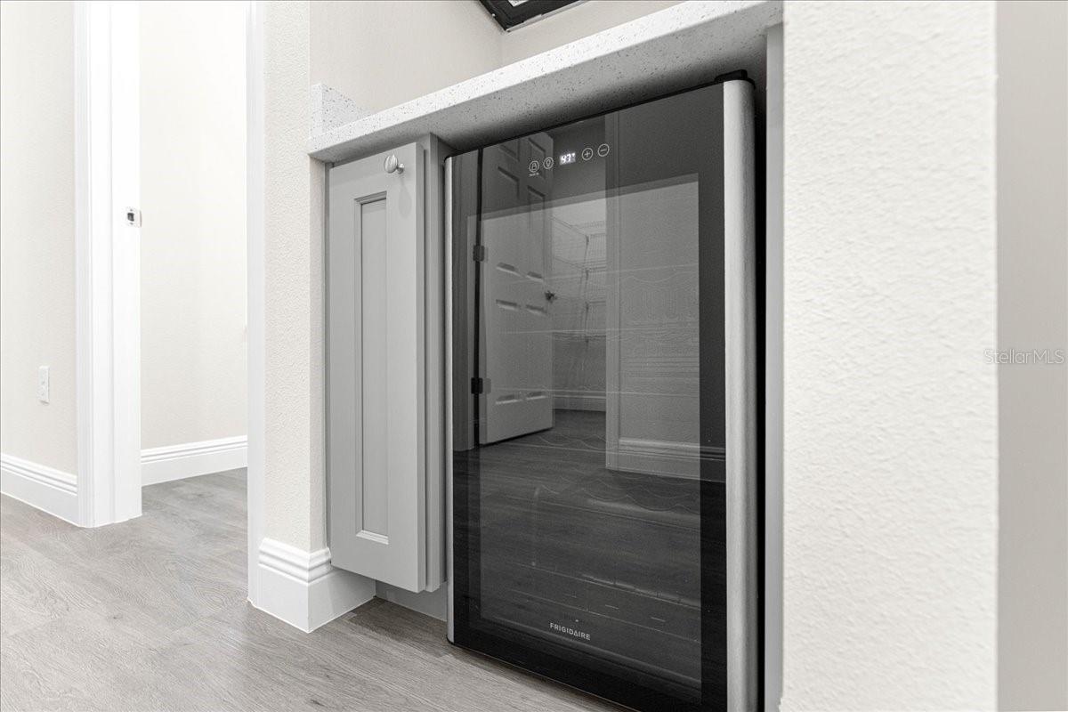 Image 22 of 57 For 7960 121 Terrace