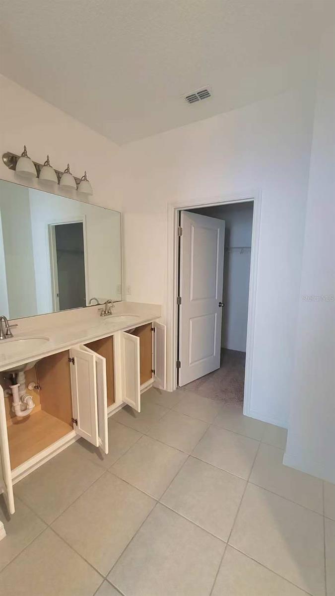 Image 20 of 21 For 1022 Alabaster Way