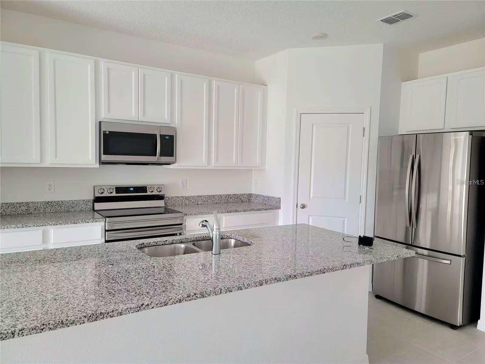 Image 8 of 21 For 1022 Alabaster Way