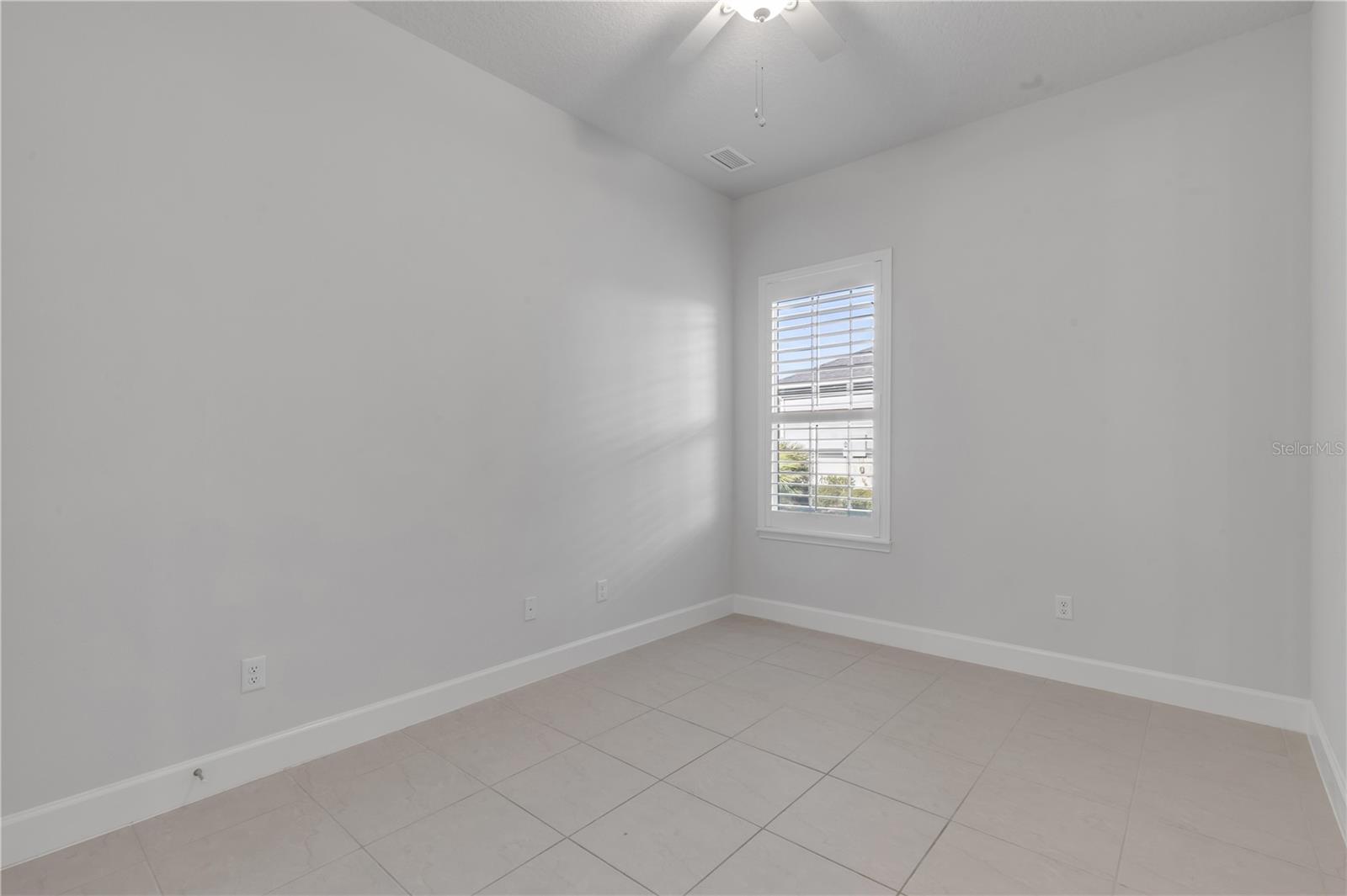 Image 18 of 34 For 844 Pinewood Drive