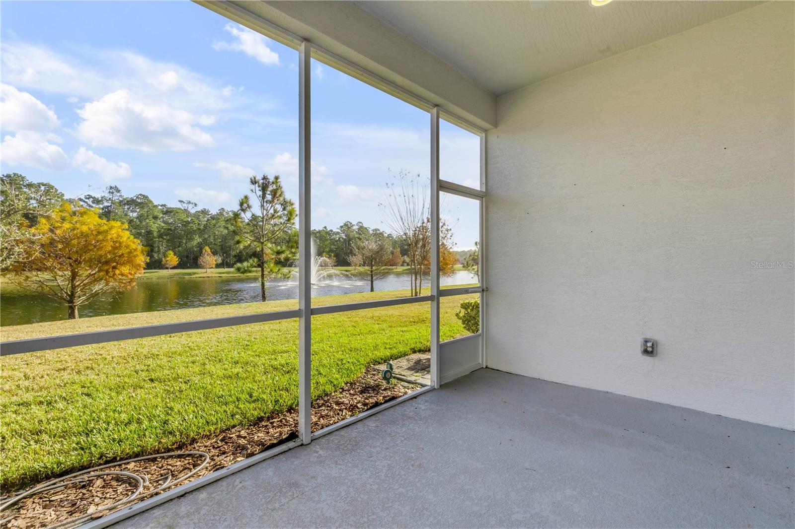 Image 23 of 34 For 844 Pinewood Drive