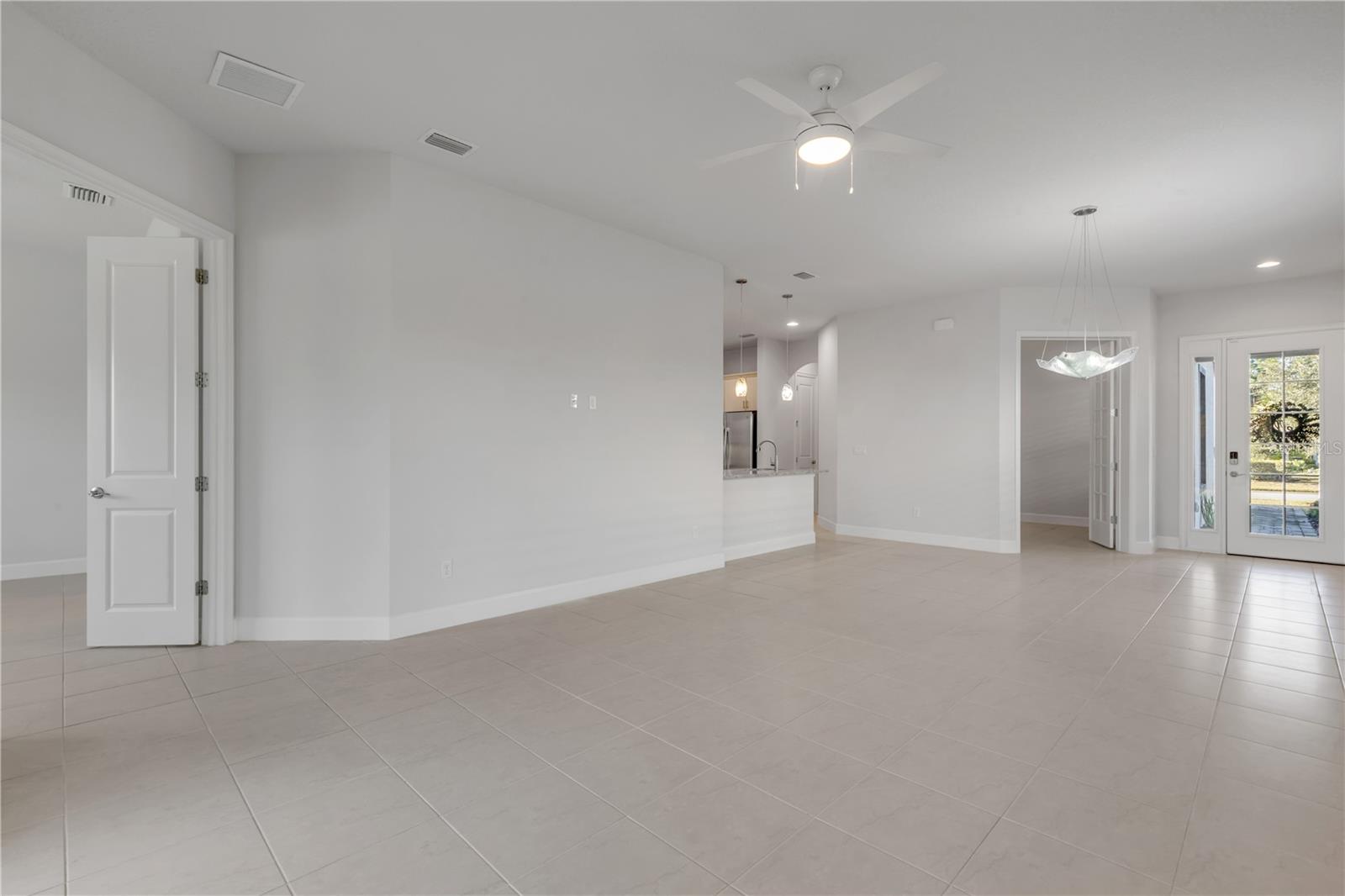 Image 8 of 34 For 844 Pinewood Drive