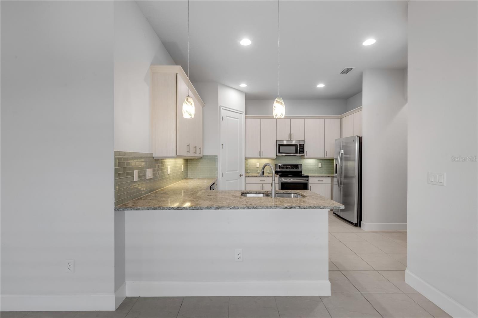 Image 9 of 34 For 844 Pinewood Drive